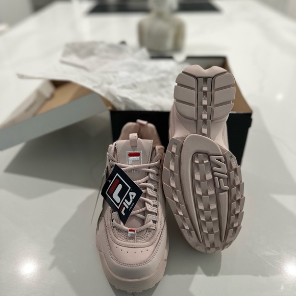 Brand new with 🏷️ Fila sneakers - Picture 3 of 6